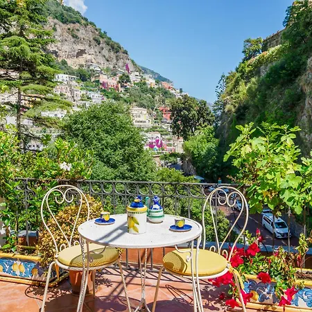 Elegant Terrace Holiday home Positano