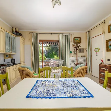 Holiday home Elegant Terrace Positano