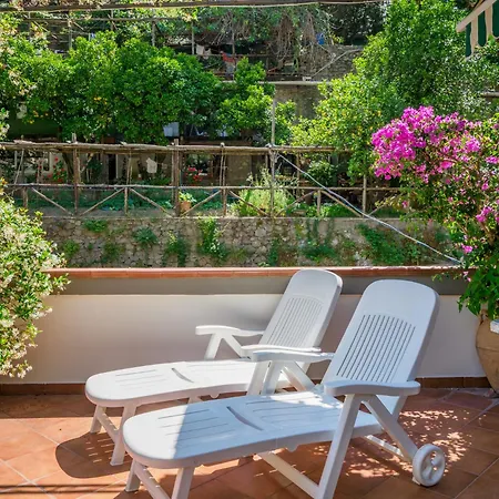 Elegant Terrace Positano